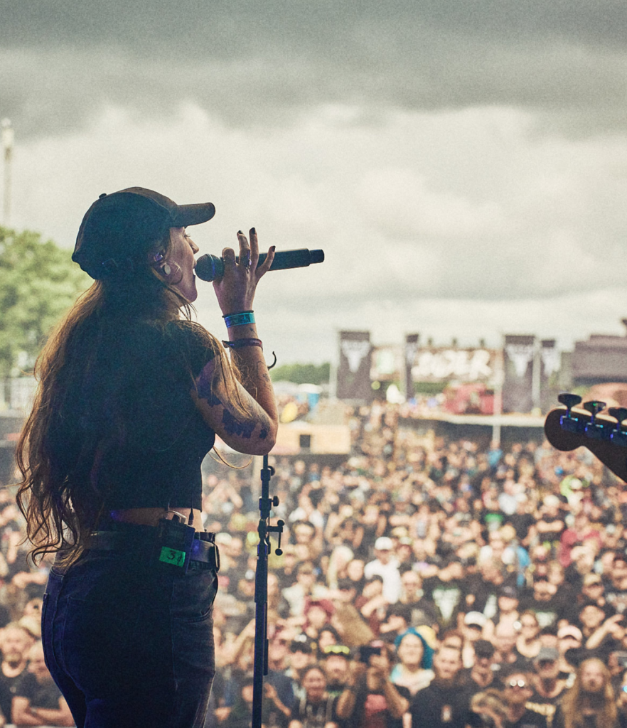 Pipi Gogerl - Performing with Vulvarine - Live at Wacken